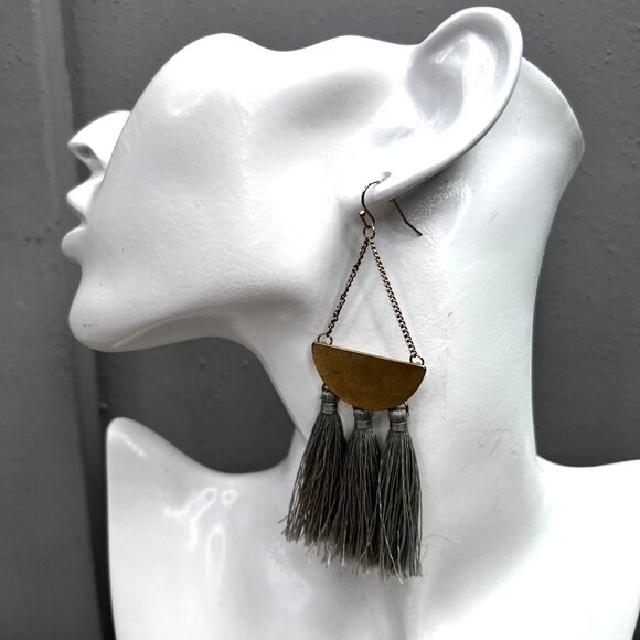 Fringe Tassel Earrings Gray Gold Tone Boho Half Moon Crescent Dangle Large - Picture 3 of 7